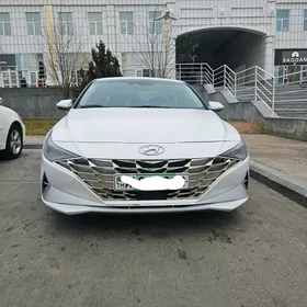 Hyundai Elantra 2021