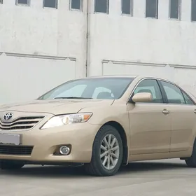 Toyota Camry 2010