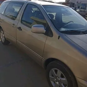 Toyota Sienna 2001