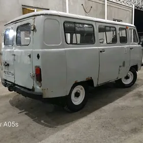 UAZ 2206 2000