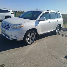 Toyota Highlander 2011