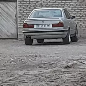 BMW 535 1990