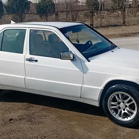 Mercedes-Benz 190E 1992