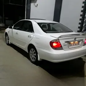 Toyota Camry 2004