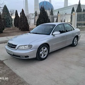 Opel Omega 2003