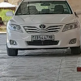 Toyota Camry 2010