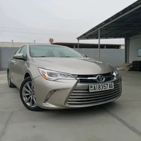 Toyota Camry 2017