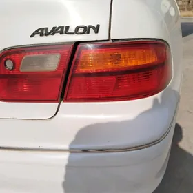 Toyota Avalon 1999