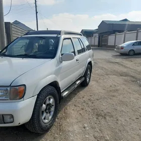 Nissan Pathfinder 2001