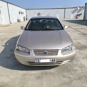 Toyota Camry 1998