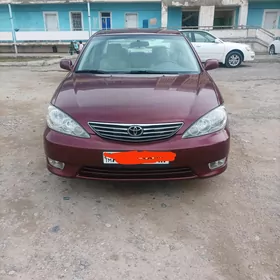 Toyota Camry 2004