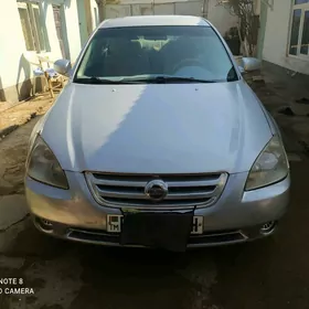 Nissan Maxima 2004