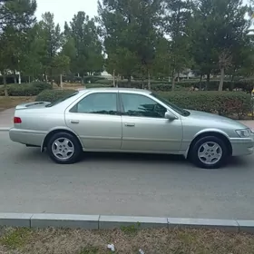 Toyota Camry 2000