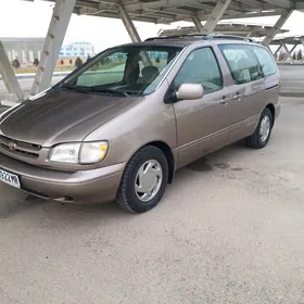 Toyota Sienna 1998