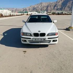 BMW E39 2002