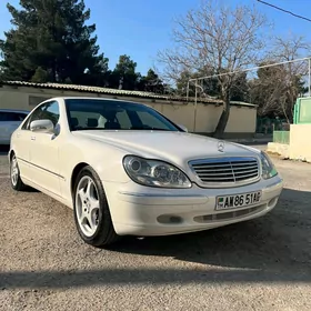 Mercedes-Benz S-Class 1999