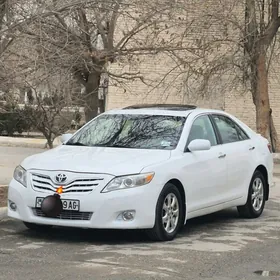 Toyota Camry 2010