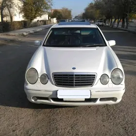 Mercedes-Benz E55 AMG 2001