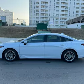 Toyota Avalon 2019