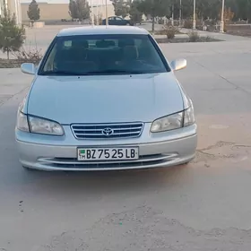 Toyota Camry 2001