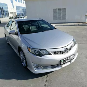 Toyota Camry 2014