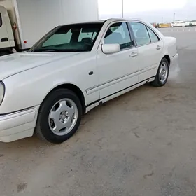 Mercedes-Benz E420 1997