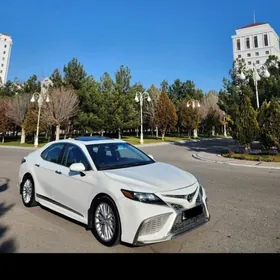 Toyota Camry 2022