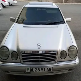 Mercedes-Benz 230E 1996