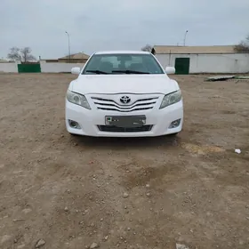 Toyota Camry 2010