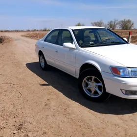 Toyota Camry 2000