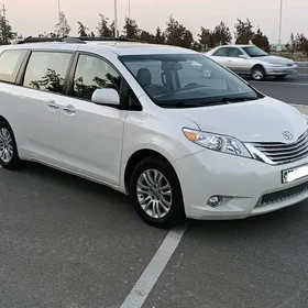 Toyota Sienna 2017