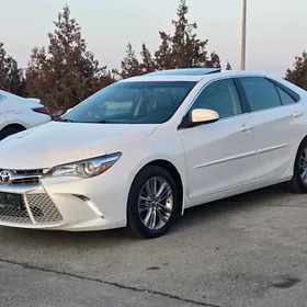 Toyota Camry 2017