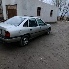 Opel Vectra 1989