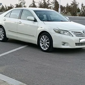 Toyota Camry 2011