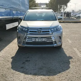 Toyota Highlander 2018