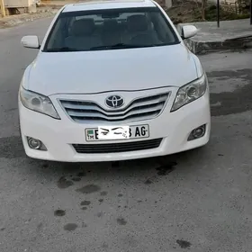 Toyota Camry 2010