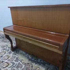 Pianino