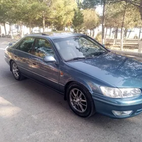 Toyota Camry 2001