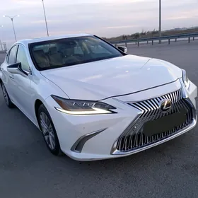 Lexus ES 2021