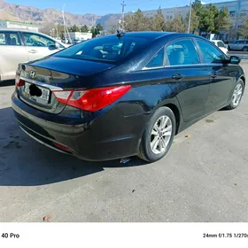 Hyundai Sonata 2011