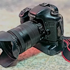 CANON 7D