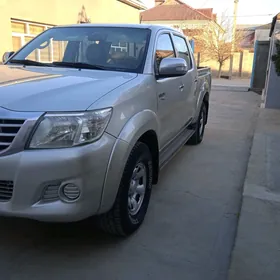 Toyota Hilux 2012