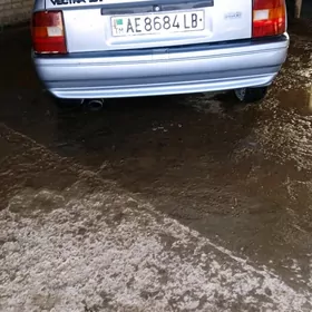 Opel Vectra 1990