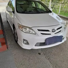 Toyota Corolla 2013