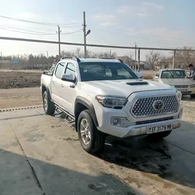 Toyota Tacoma 2019