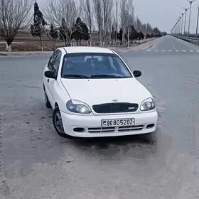 Daewoo Lanos 2002