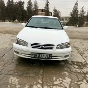 Toyota Camry 2001