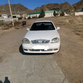 Daewoo Lanos 1998