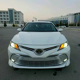 Toyota Camry 2020