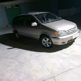 Toyota Sienna 2002